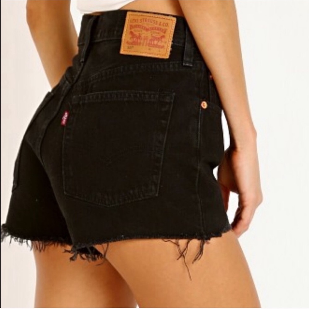 Levi’s 501 High Rise Short in Darkest Hour size 26